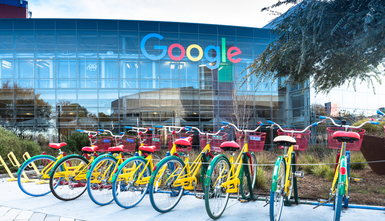 Google and Salesforce Form a Partnership in the Cl
